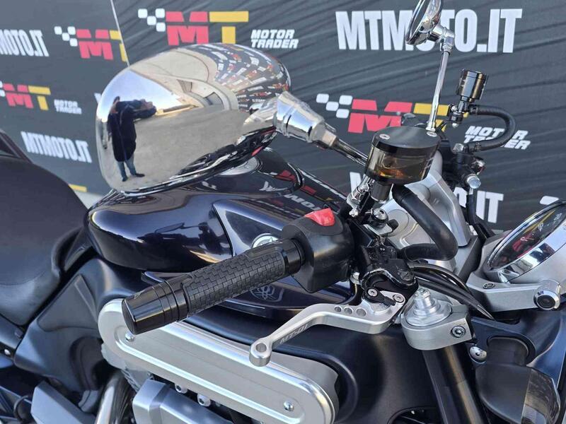 Yamaha MT-01 (2005- 11) (20)