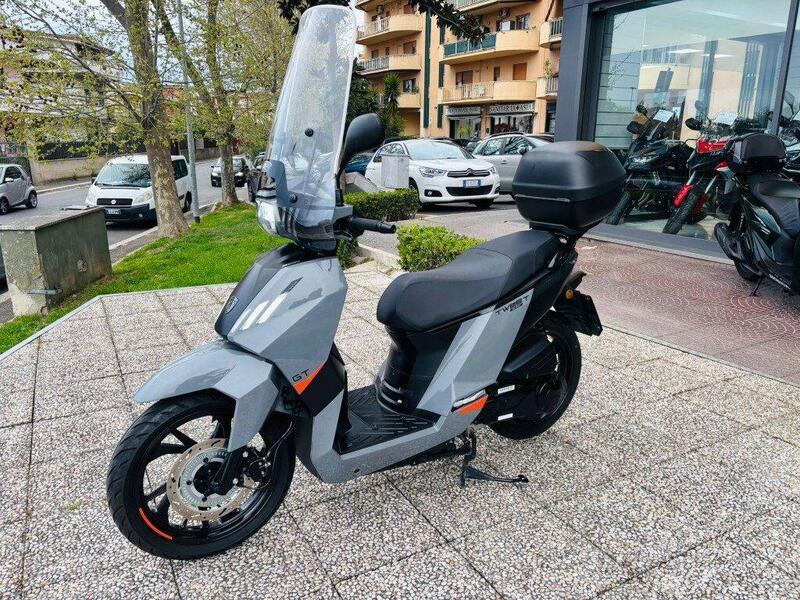 Peugeot Tweet 200 GT (2021 - 25) (15)