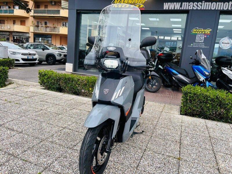 Peugeot Tweet 200 GT (2021 - 25) (12)