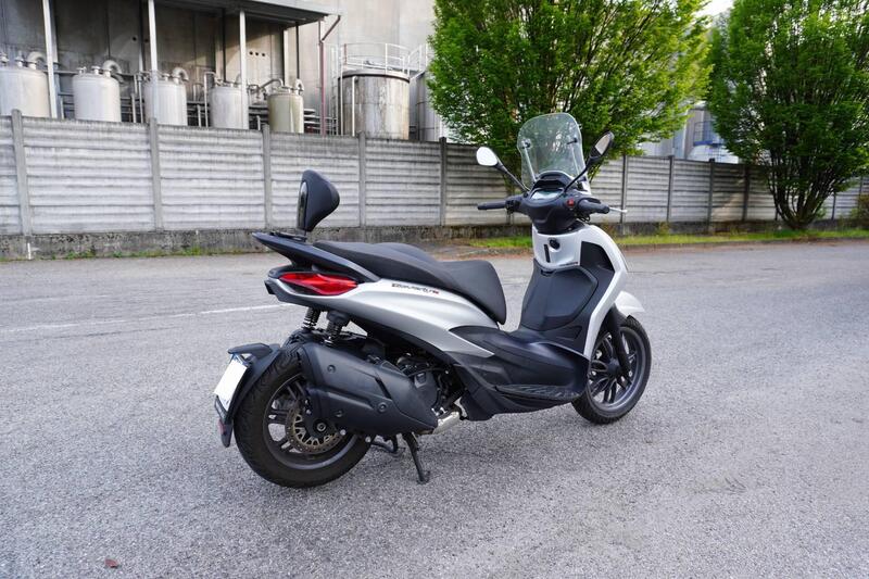 Piaggio Beverly 400 S ABS-ASR (2021 - 24) (6)