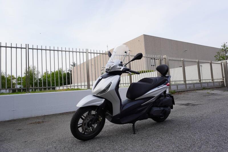 Piaggio Beverly 400 S ABS-ASR (2021 - 24) (7)