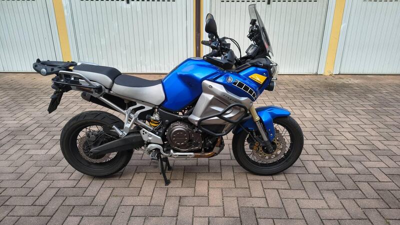 Yamaha XT1200Z Super Ténéré First Edition (2010 - 11) (2)