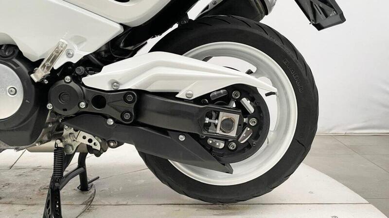 Yamaha T-Max 530 (2012 - 14) (5)