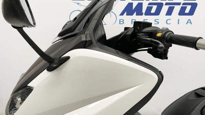 Yamaha T-Max 530 (2012 - 14) (9)