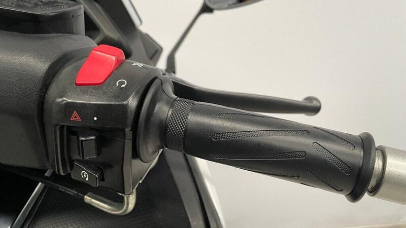 Yamaha T-Max 530 (2012 - 14) (18)