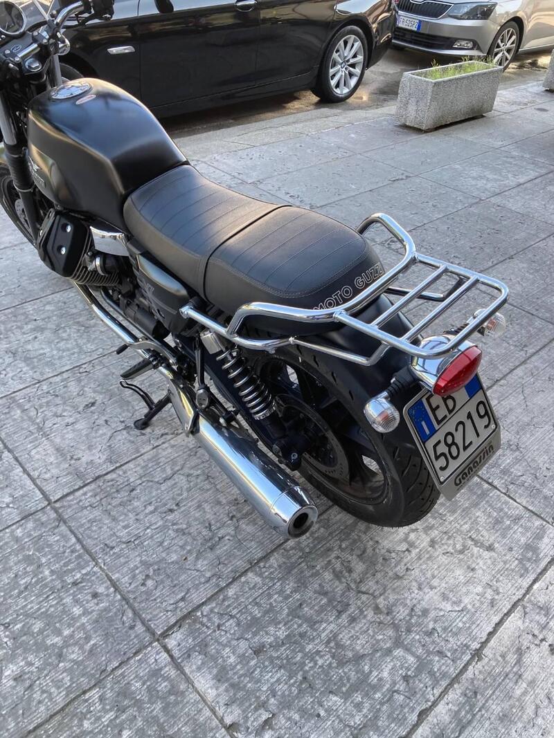 Moto Guzzi V7 Classic (2008 - 12) (9)