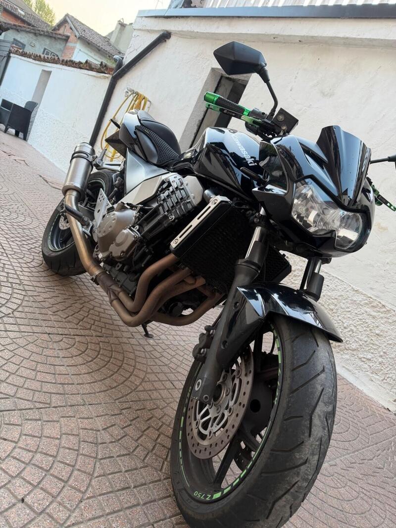 Kawasaki Z 750 S