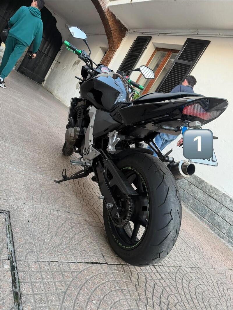 Kawasaki Z 750 S (6)