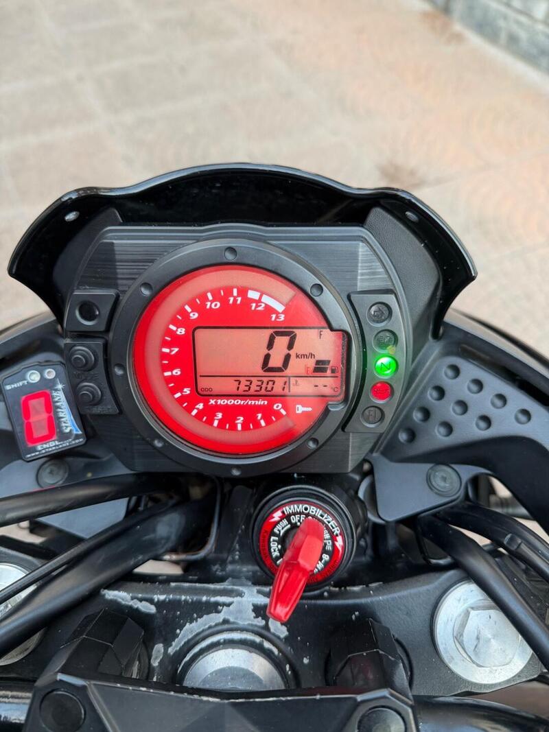 Kawasaki Z 750 S (7)