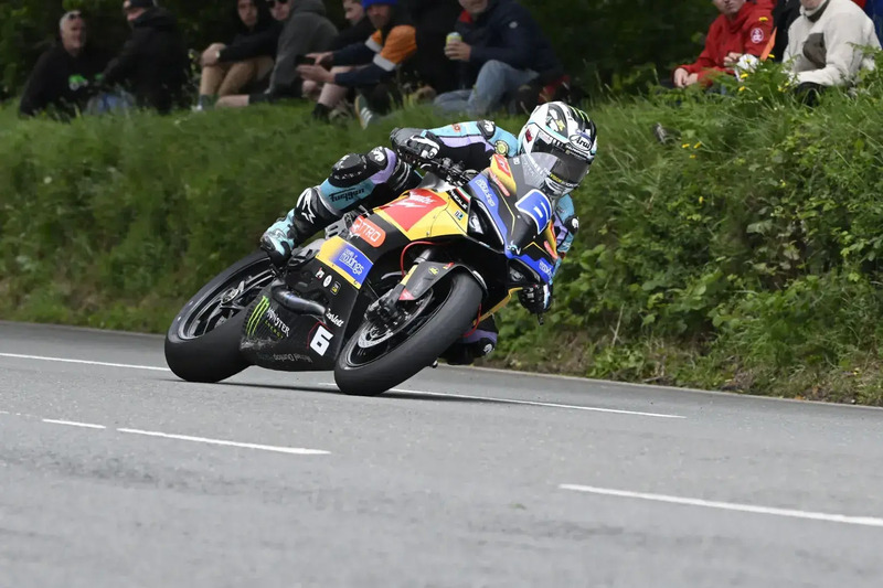 Michael Dunlop correr&agrave; con la Ducati Panigale V4 il Senior TT?