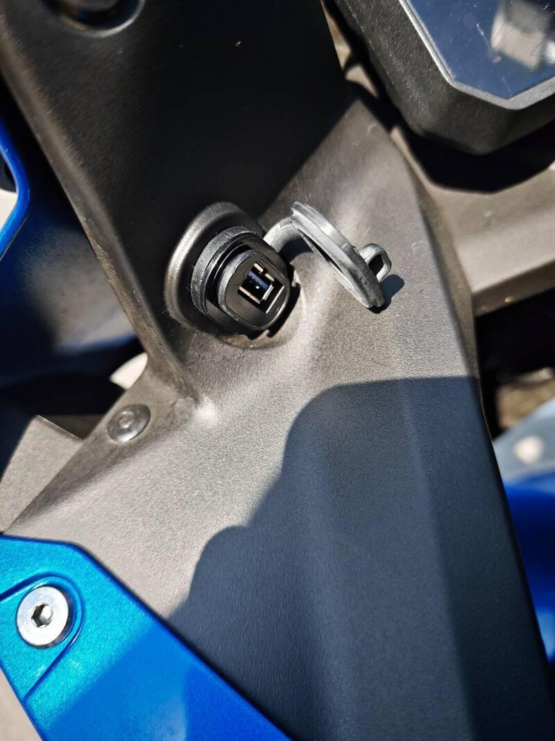 Suzuki GSX-8R (2024 - 26) (6)