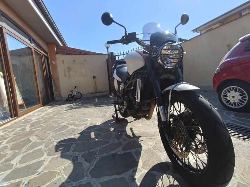 Moto Morini Scrambler 1200 (2009 - 17) (10)