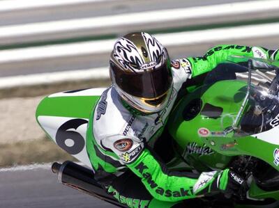 SBK, CHE STORIE! Il casco d&rsquo;oro di Gregorio Lavilla [VIDEO]