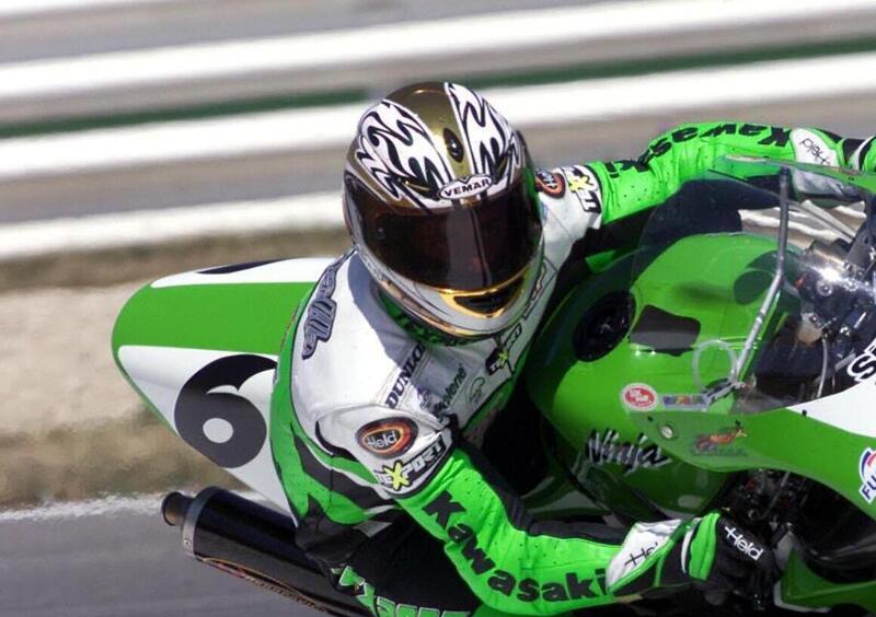 SBK, CHE STORIE! Il casco d&rsquo;oro di Gregorio Lavilla [VIDEO]