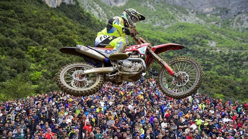 MXGP26 - Arco di Trento: Jeffrey Herlings esalta il grande pubblico del Ciclamino! Vittoria di GP e gara 1 da panico