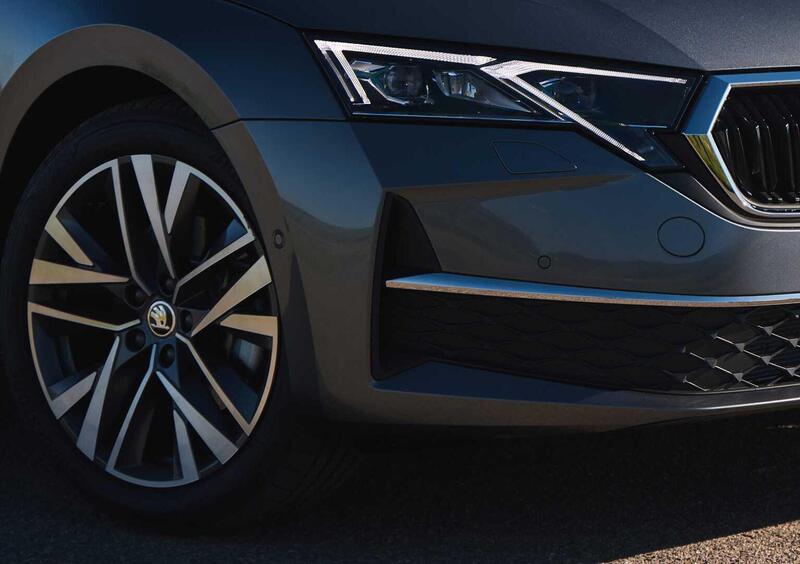 Skoda Octavia (2020-->>) (12)