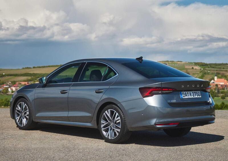 Skoda Octavia (2020-->>) (4)
