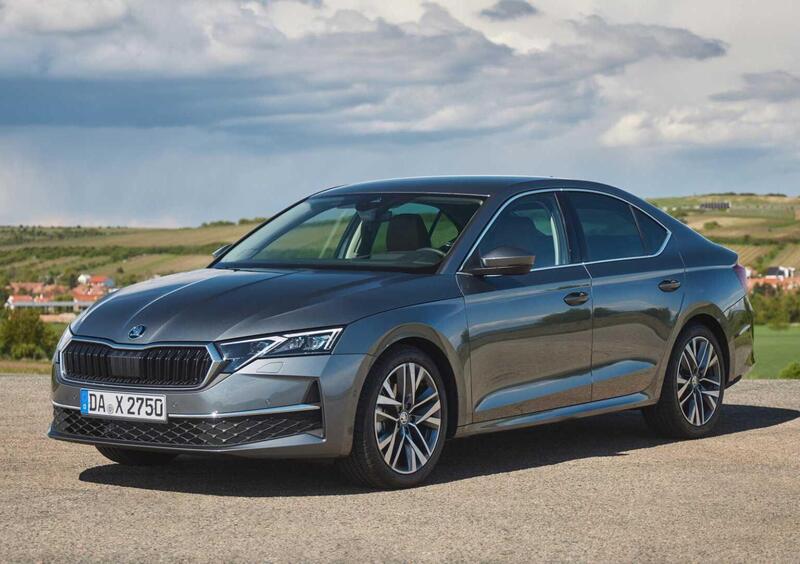 Skoda Octavia (2020-->>) (5)