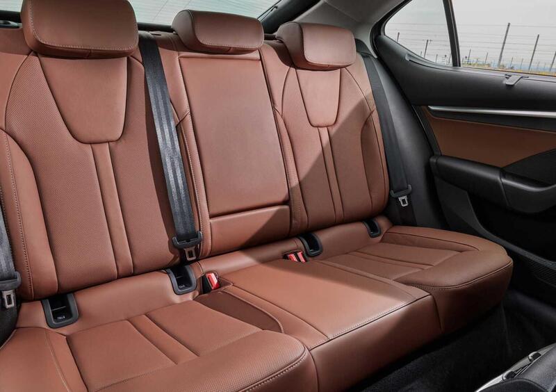 Skoda Octavia (2020-->>) (9)