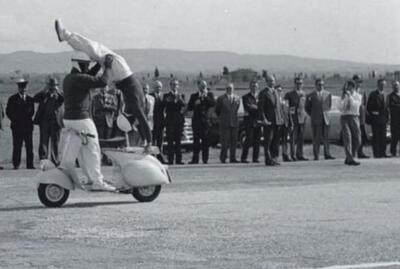 Nico Cereghini: &ldquo;La Vespa da corsa, da avventura e anche da sci&rdquo; 