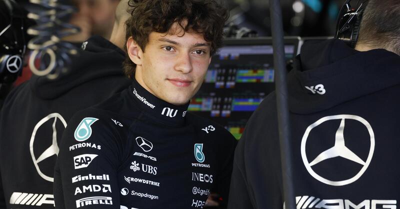 &ldquo;Basta paragoni con Senna&rdquo;: Wolff protegge Antonelli, poi il duro monito sulla lotta con Russell: "Preferirei avere una sola macchina"