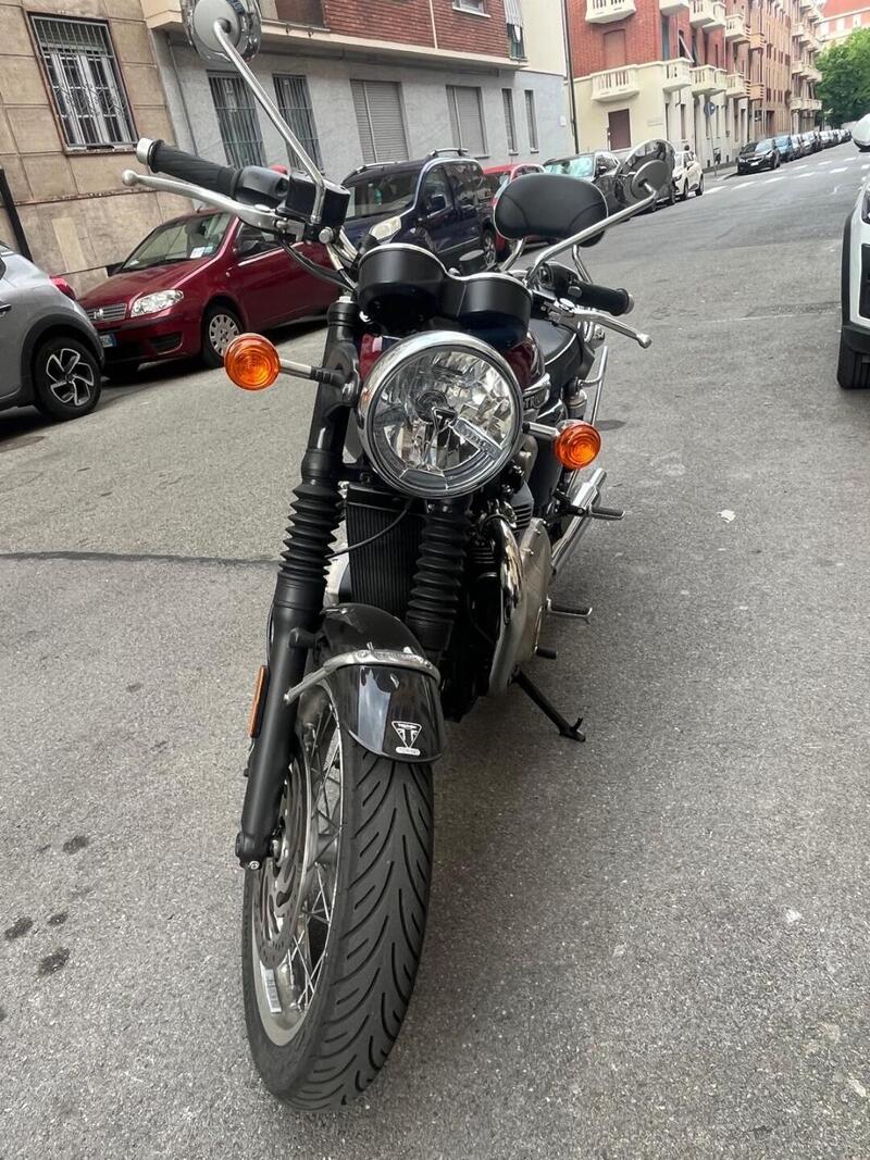 Triumph Bonneville T120 Gold Line Edition (2022 - 23) (4)