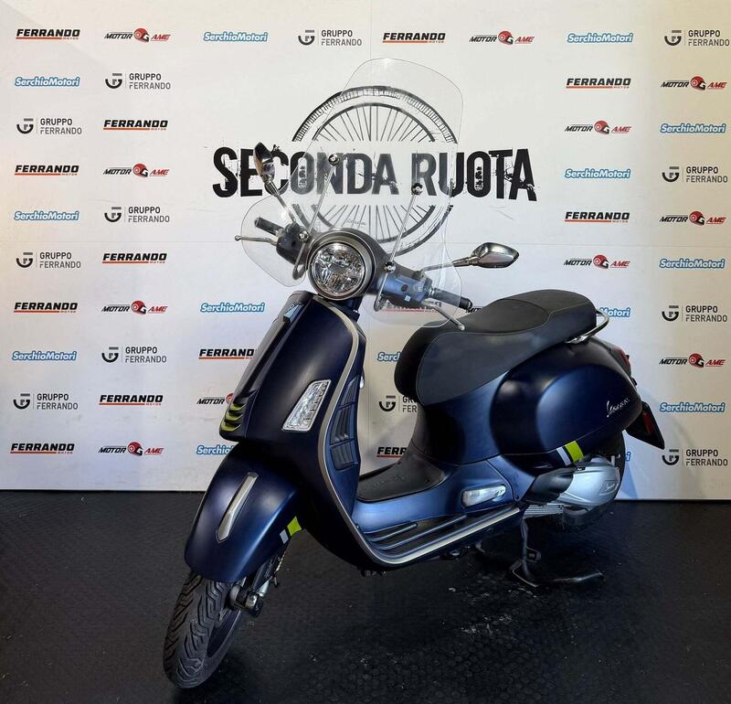 Vespa GTS 300 Super Tech (2023 - 24) (4)