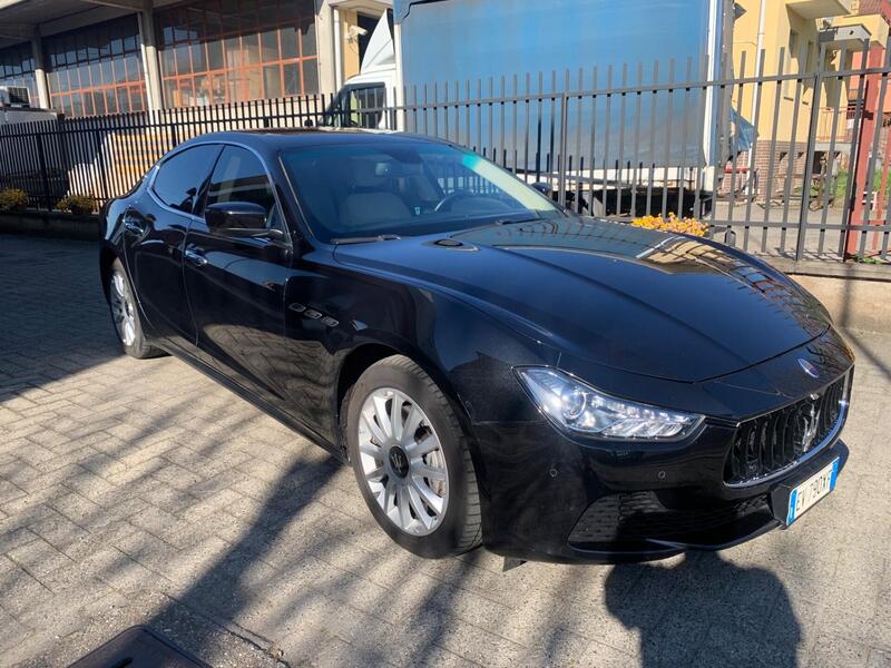 Maserati Ghibli usata a Milano (3)