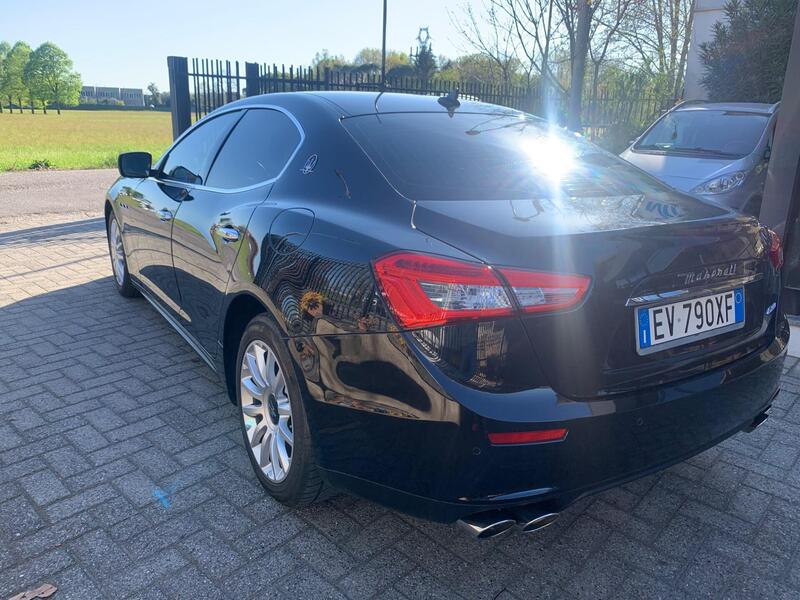 Maserati Ghibli usata a Milano (6)