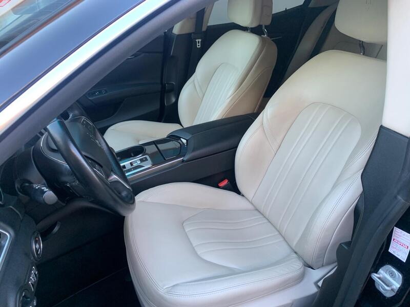 Maserati Ghibli usata a Milano (8)