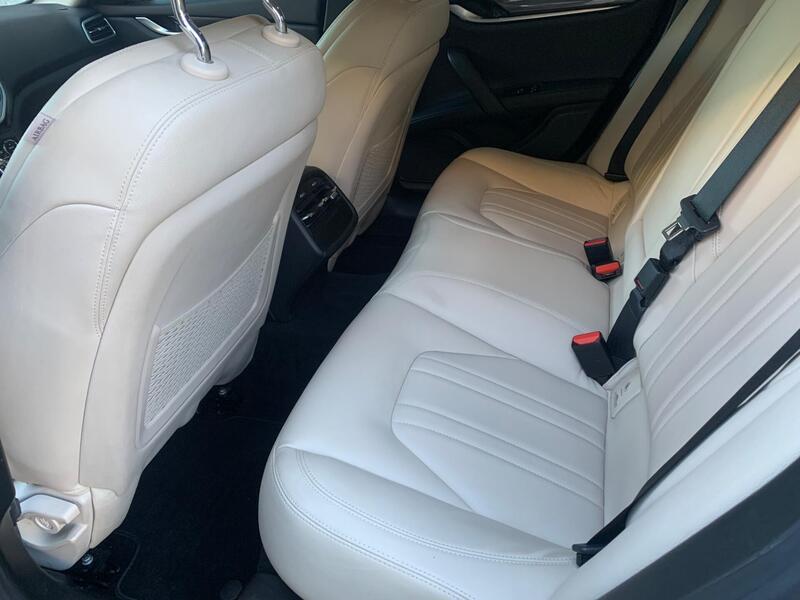 Maserati Ghibli usata a Milano (14)