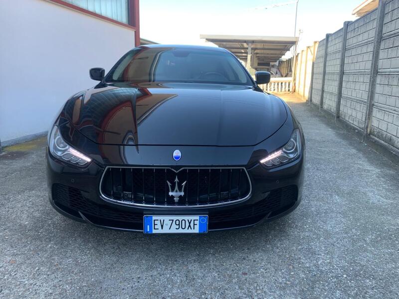 Maserati Ghibli usata a Milano (19)
