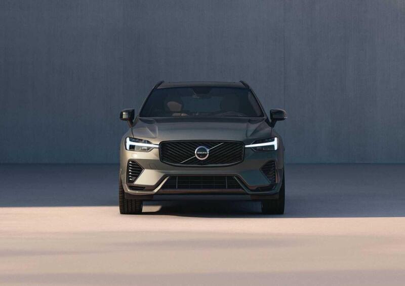 Volvo XC60 (2017-->>) (6)
