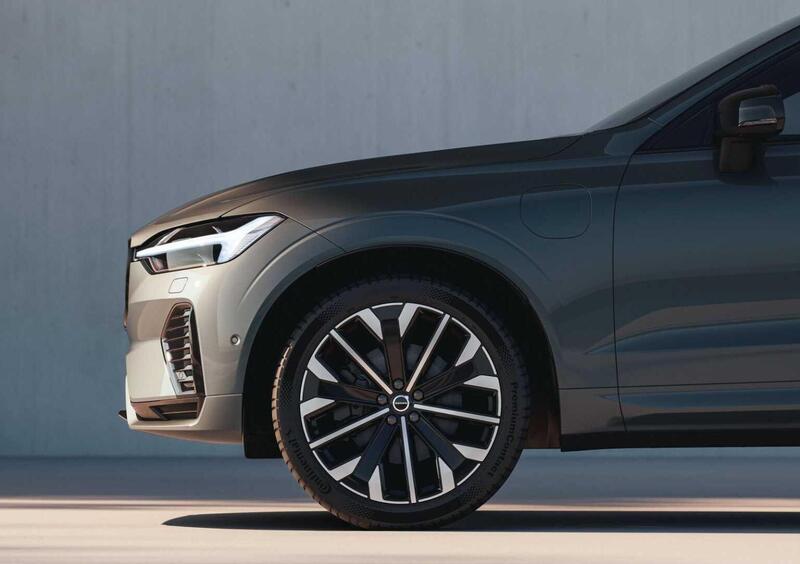Volvo XC60 (2017-->>) (20)