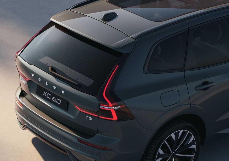 Volvo XC60 (2017-->>) (21)