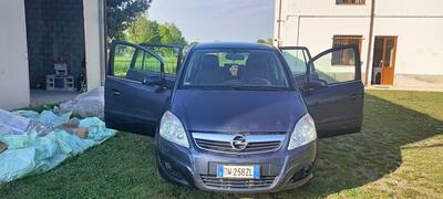 Opel Zafira 1.6 16V ecoM 150CV Turbo Cosmo del 2009 usata a Tortona