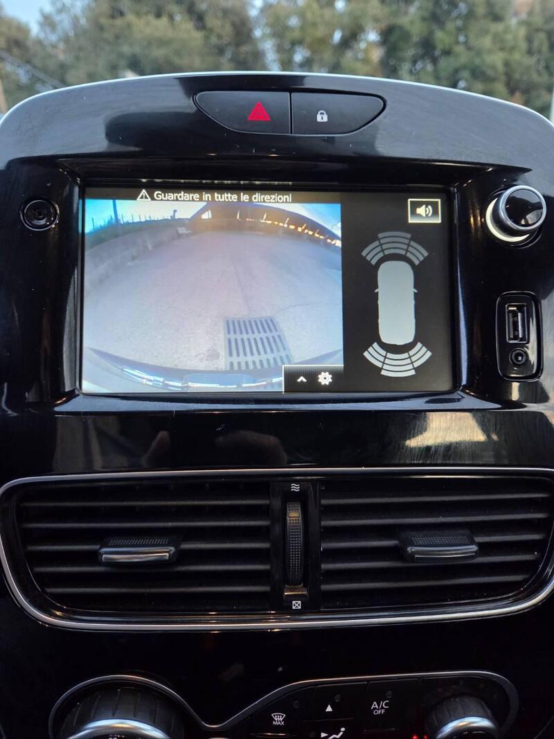 Renault Clio usata a Perugia (14)