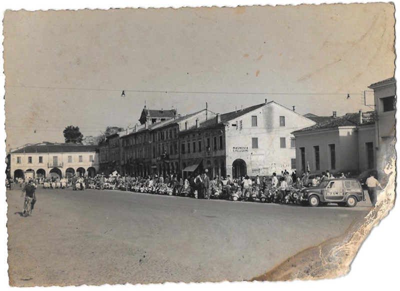 Tutti in Vespa!! Corteo organizzato nella Bassa Veronese nei primi Sessanta