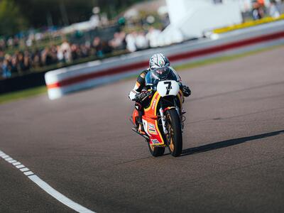 Freddie Sheene a Goodwood sulle moto del pap&agrave; Barry