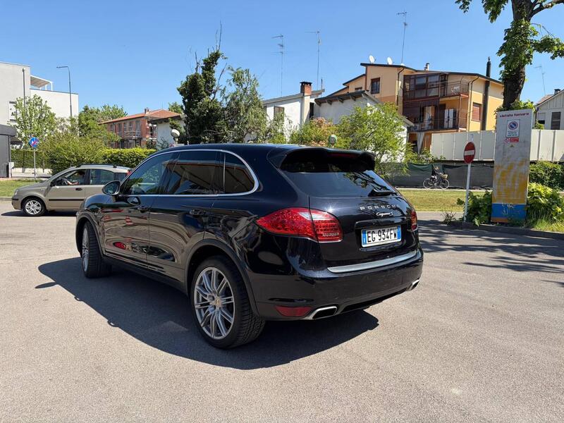Porsche Cayenne usata a Cremona (6)