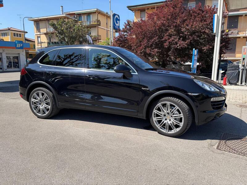 Porsche Cayenne usata a Cremona (11)