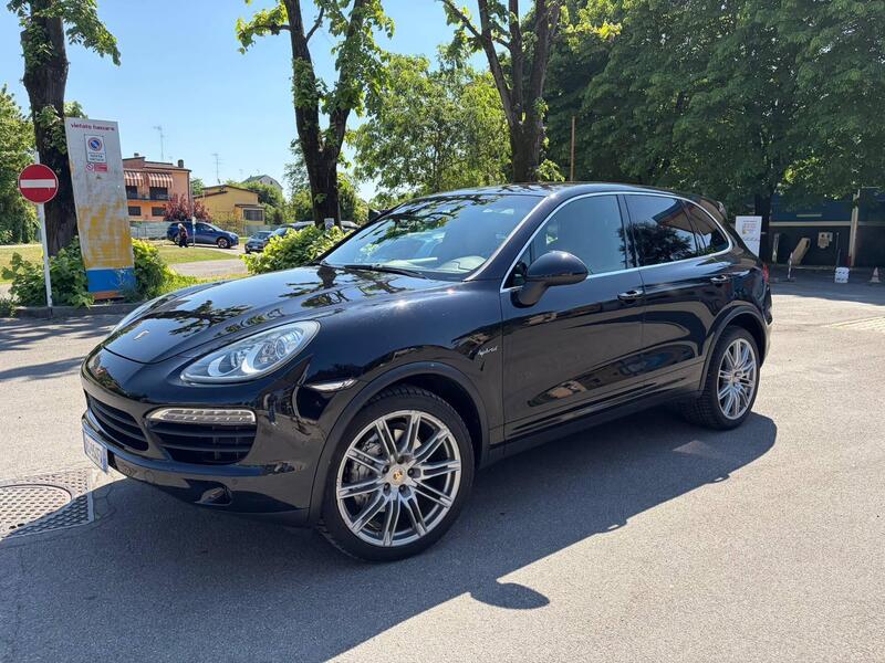 Porsche Cayenne usata a Cremona (16)