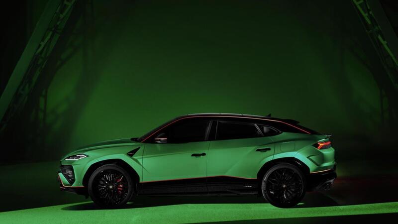 Lamborghini Urus SE Tettonero Capsule: il SUV diventa opera di design esclusiva per celebrare i 63 anni del Toro
