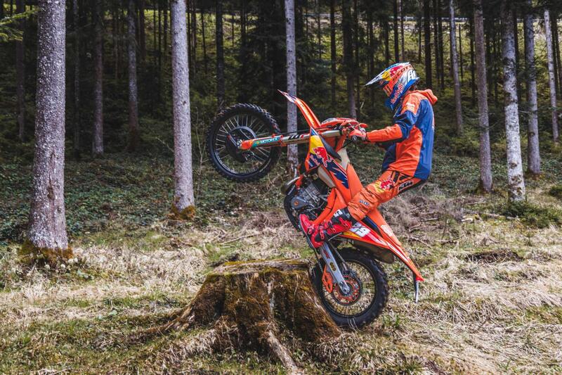 MBE Masterclass: fango, neve e i consigli dei campioni sull&rsquo;Altopiano di Asiago