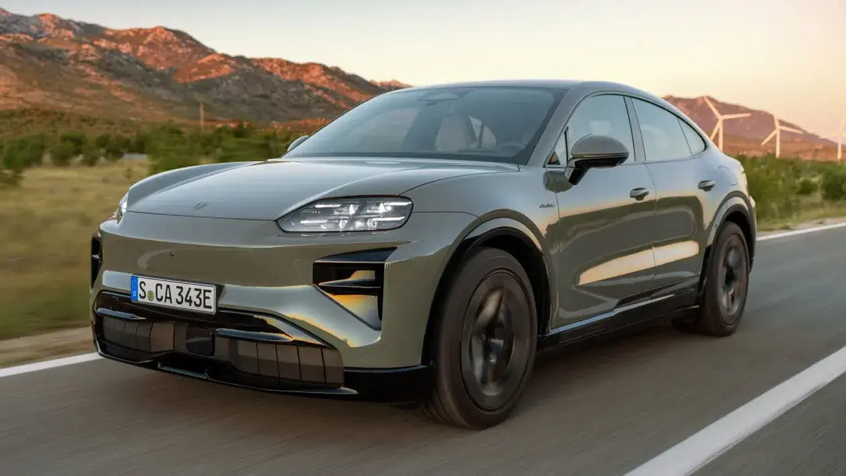 Porsche Cayenne Coupé Electric: il SUV sportivo diventa elettrico e si ispira alla 911