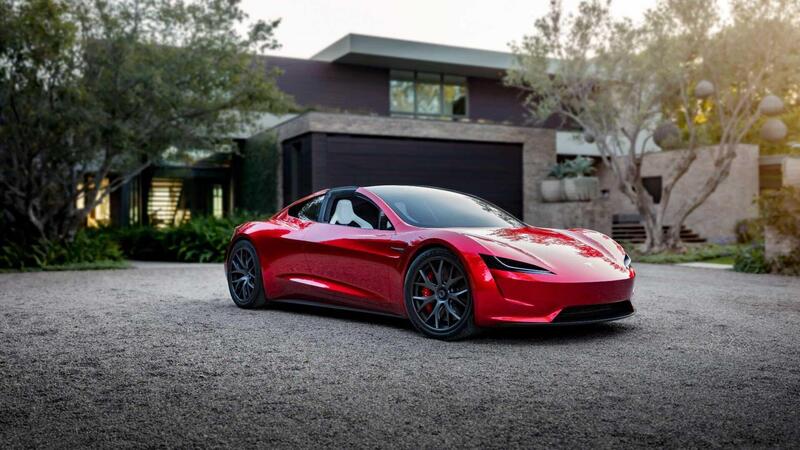 Tesla Roadster, Musk: &laquo;Sar&agrave; l'ultima auto che potrai davvero guidare&raquo;. Peccato che non esista ancora