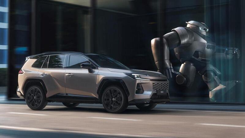 Toyota RAV4 Full Hybrid 2026, la promo che ribalta il segmento SUV: rata da 299 euro e bonus che pesa davvero
