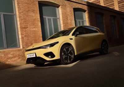 Leapmotor B05 sbarca in Italia da 22.900 euro: 218 CV, trazione posteriore e batteria nel telaio per spaventare ID.3 e MG4