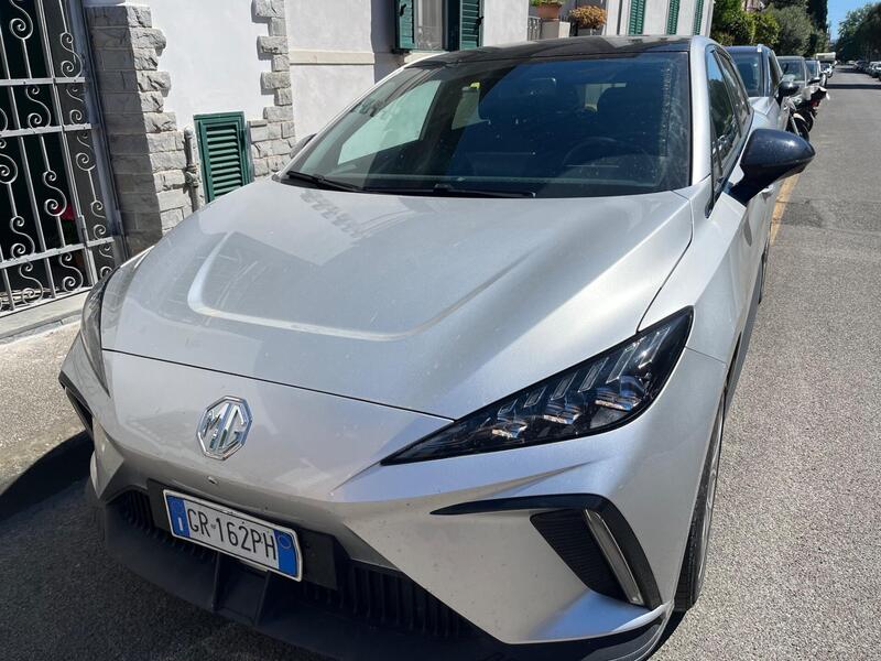 Mg MG4 usata a Livorno (2)