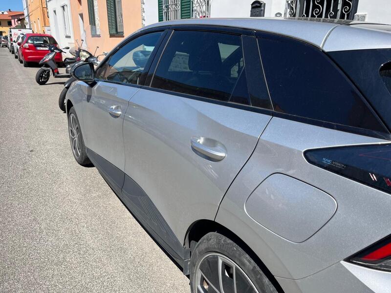 Mg MG4 usata a Livorno (3)